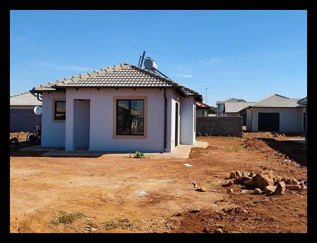 2 BEDROOM HOUSE FOR SALE IN REIGERPARK